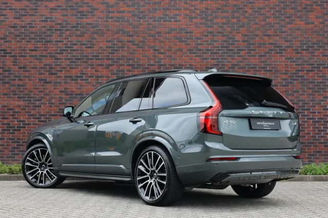 Volvo XC90 (2026) thumbnail 3