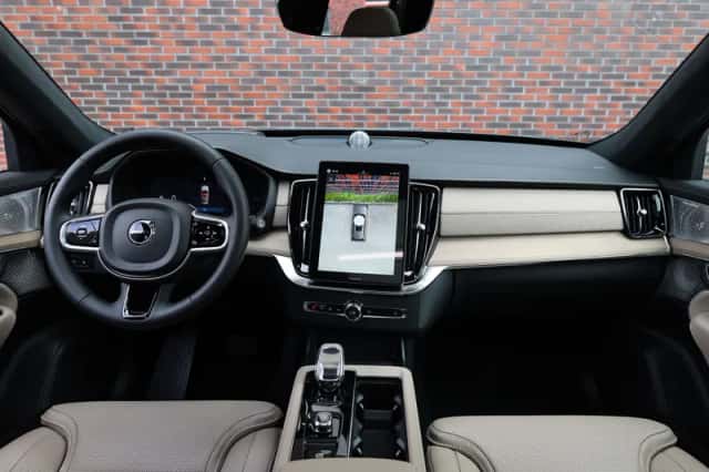 Volvo XC90 (2026) thumbnail 4