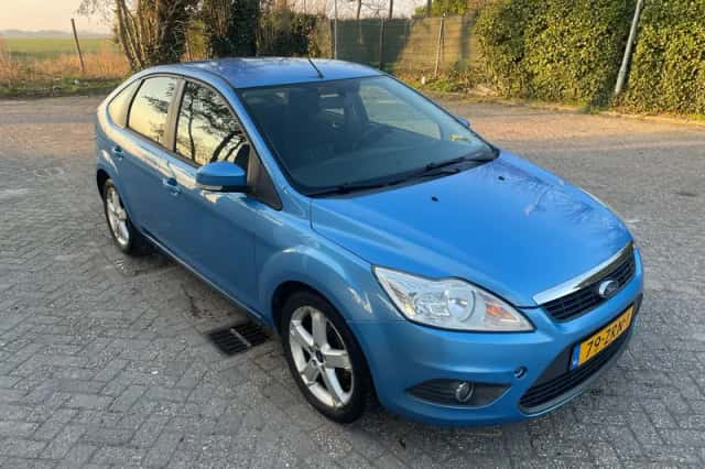 Ford Focus (2011) thumbnail 3
