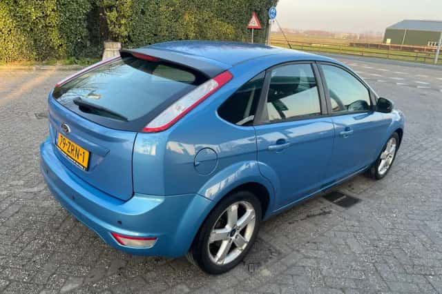Ford Focus (2011) thumbnail 4