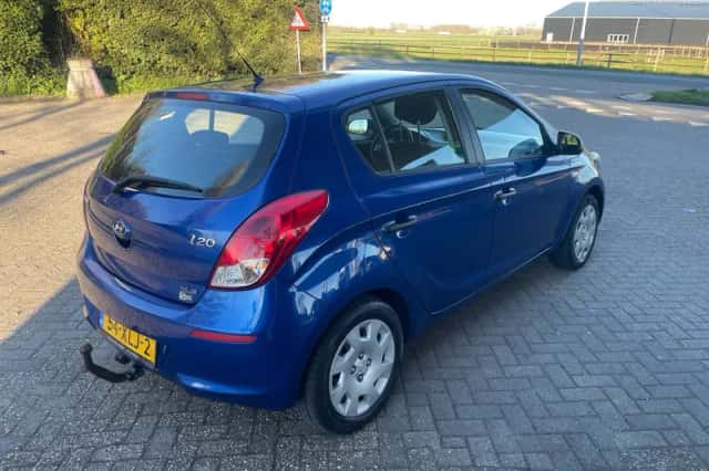 Hyundai i20 (2012) thumbnail 4