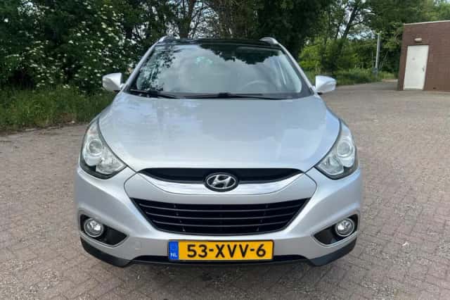 Hyundai ix35 (2012) thumbnail 2