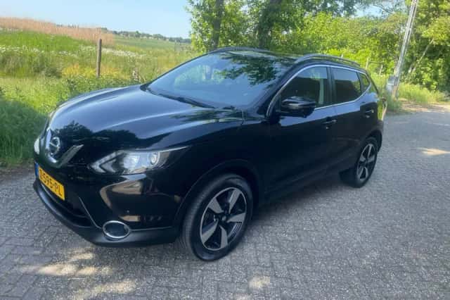 Nissan Qashqai (2017) thumbnail 1