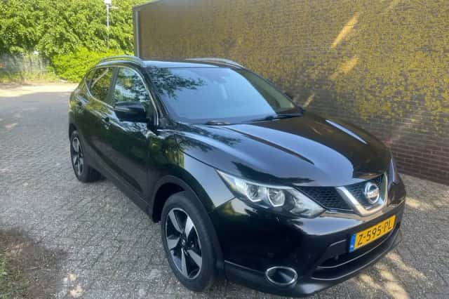 Nissan Qashqai (2017) thumbnail 2