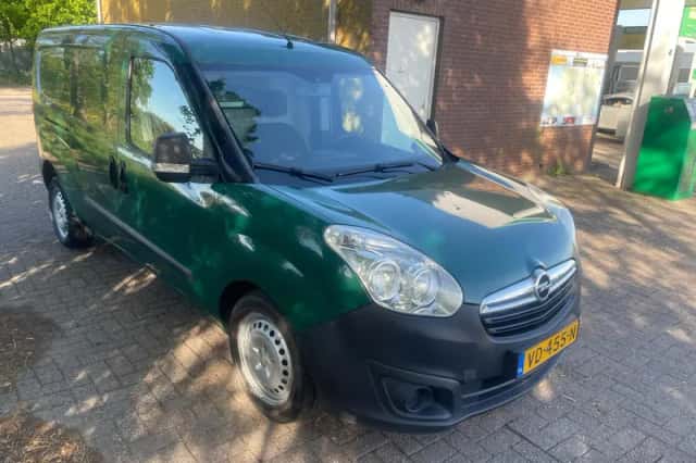 Opel Combo (2013) thumbnail 2