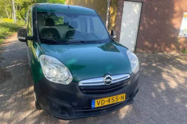 Opel Combo (2013) thumbnail 3