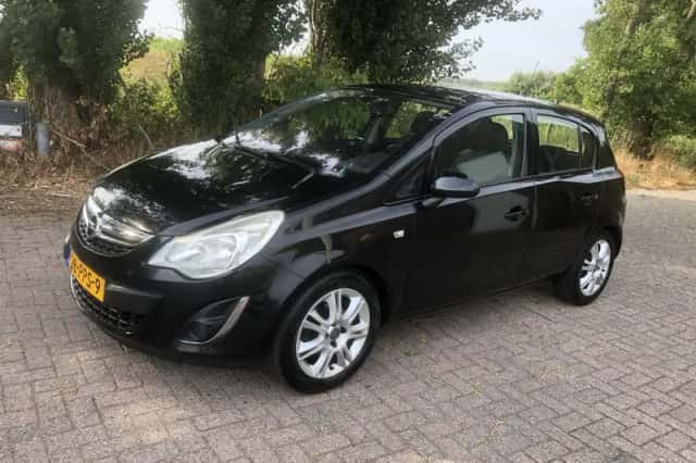 Opel Corsa (2011) thumbnail 1