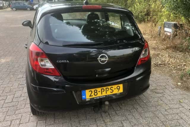 Opel Corsa (2011) thumbnail 6