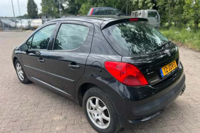 Peugeot 207 (2009) thumbnail 6