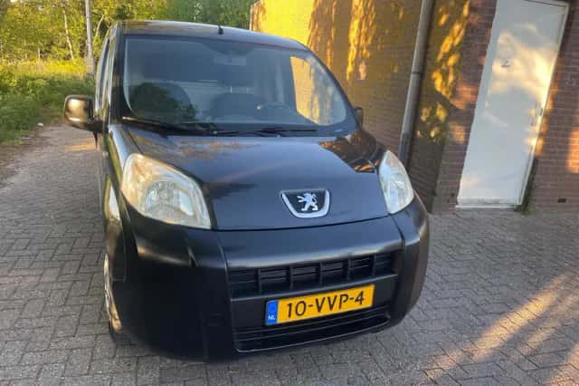 Peugeot Bipper (2008) thumbnail 2