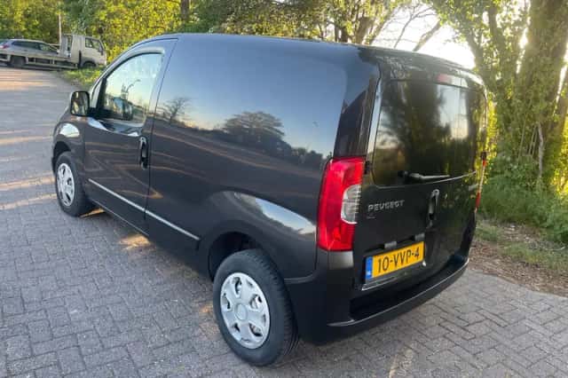 Peugeot Bipper (2008) thumbnail 6