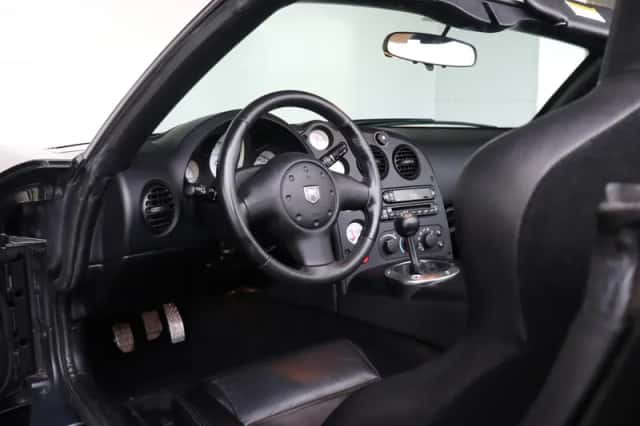 Dodge Viper (2005) thumbnail 5