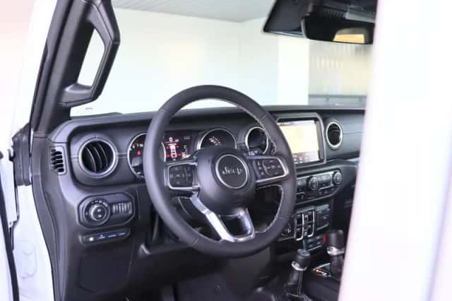Jeep Wrangler (2023) thumbnail 6