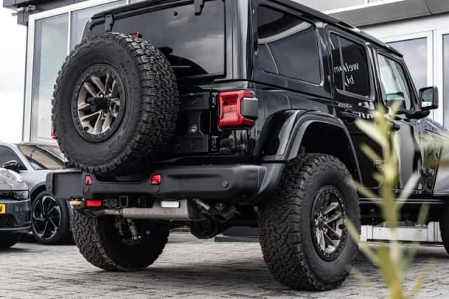 Jeep Wrangler (2024) thumbnail 4