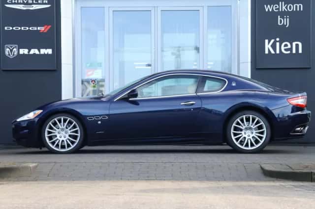Maserati GranTurismo (2009) thumbnail 3