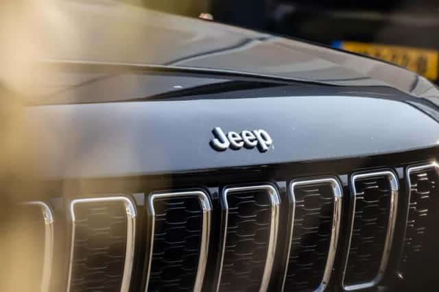 Jeep Grand Cherokee (2022) thumbnail 6