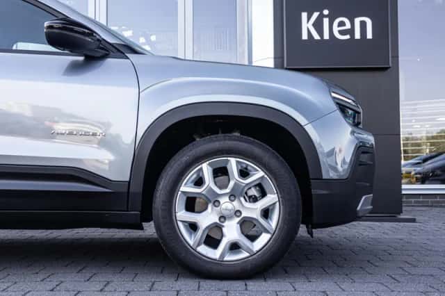 Jeep Avenger (2024) thumbnail 5