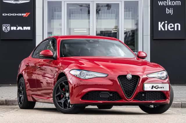 Alfa Romeo Giulia (2022) thumbnail 1