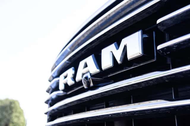 Dodge Ram (2023) thumbnail 3