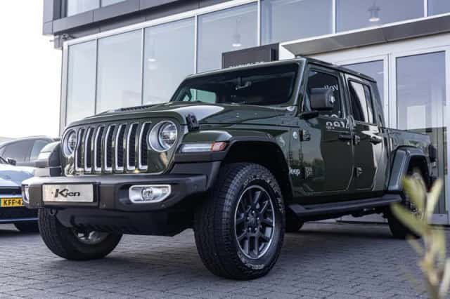 Jeep Gladiator (2022) thumbnail 4