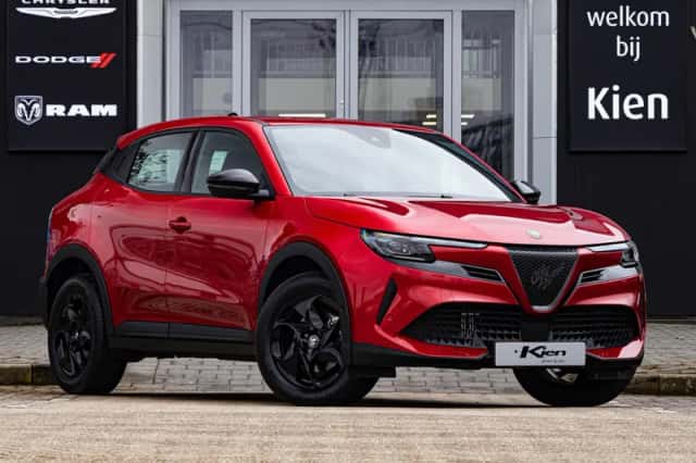 Alfa Romeo Junior (2025) thumbnail 1