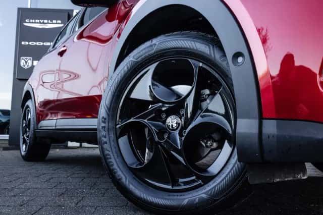 Alfa Romeo Junior (2025) thumbnail 6
