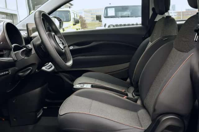 Fiat 500e (2020) thumbnail 6