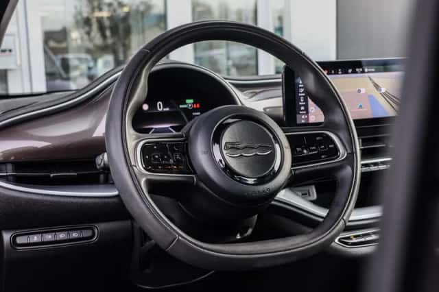 Fiat 500e (2020) thumbnail 6