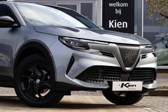 Alfa Romeo Junior (2025) thumbnail 3