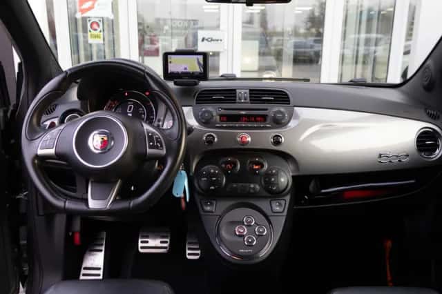 Abarth 500 (2016) thumbnail 2