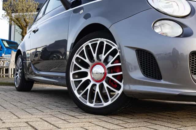 Abarth 500 (2016) thumbnail 3