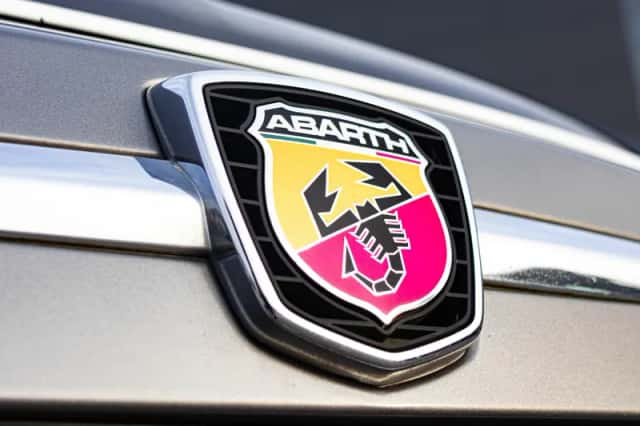 Abarth 500 (2016) thumbnail 5