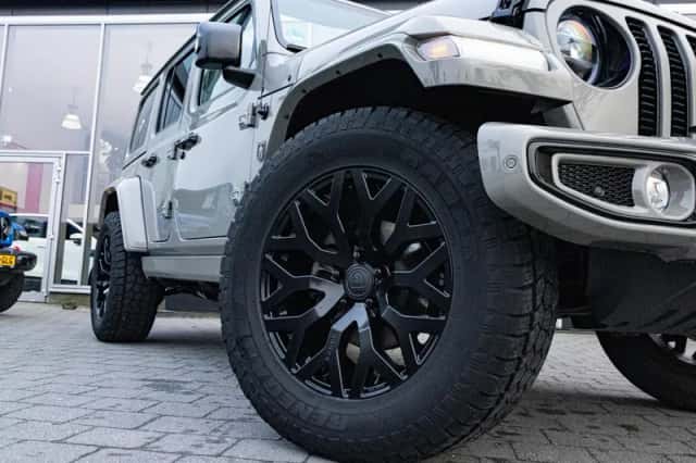 Jeep Wrangler (2022) thumbnail 4