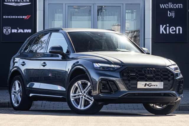 Audi Q5 (2023) thumbnail 1
