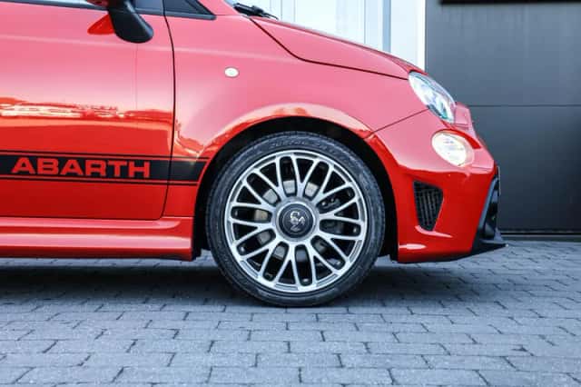 Fiat 500 (2018) thumbnail 5