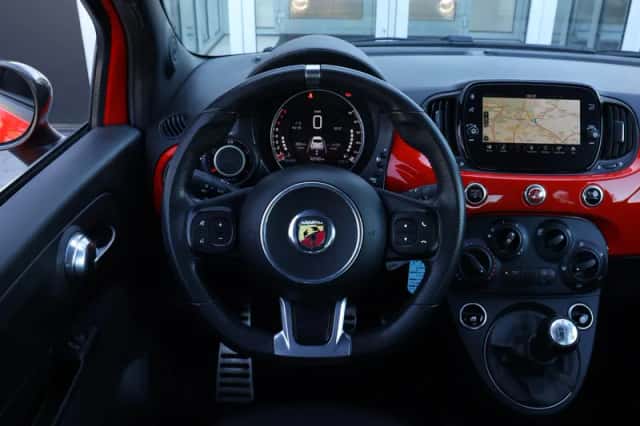Fiat 500 (2018) thumbnail 6