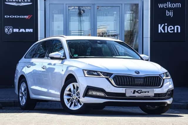 Škoda Octavia (2023) thumbnail 1