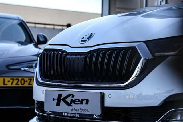 Škoda Octavia (2023) thumbnail 6