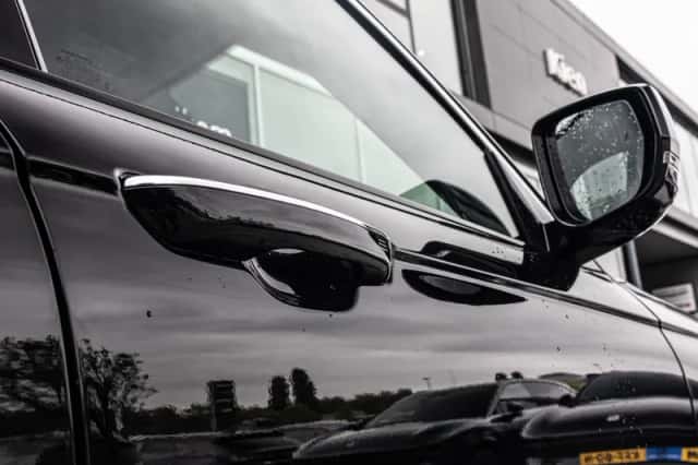 Jeep Grand Cherokee (2023) thumbnail 6