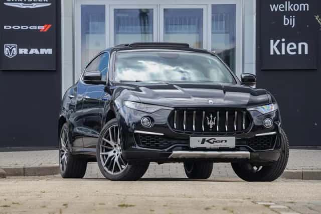 Maserati Levante (2022) thumbnail 1
