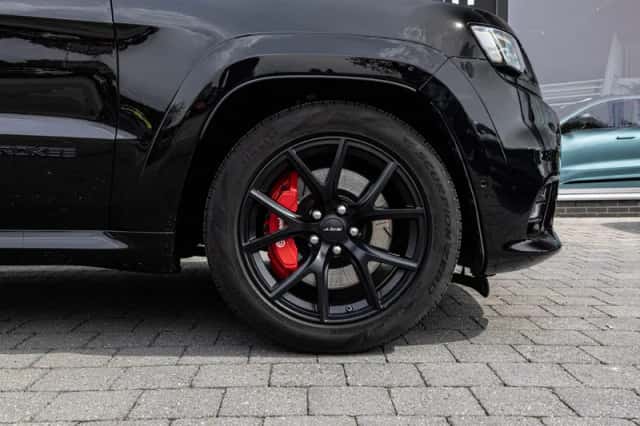 Jeep Grand Cherokee (2019) thumbnail 5