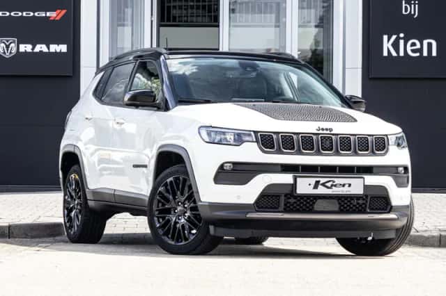 Jeep Compass (2022) thumbnail 1