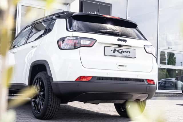 Jeep Compass (2022) thumbnail 6