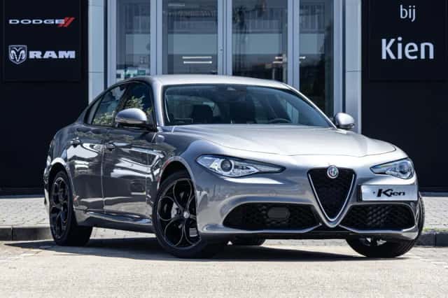 Alfa Romeo Giulia (2020) thumbnail 1