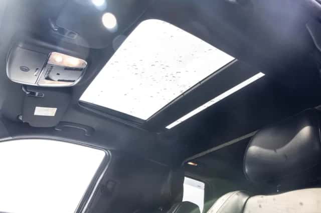Jeep Grand Cherokee (2016) thumbnail 3