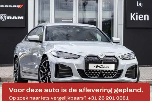 BMW i4 (2022) thumbnail 1