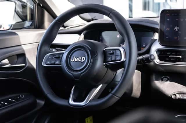 Jeep Avenger (2025) thumbnail 6