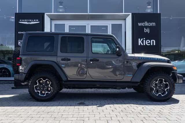 Jeep Wrangler (2022) thumbnail 4