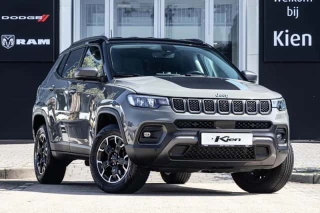 Jeep Compass (2022) thumbnail 1