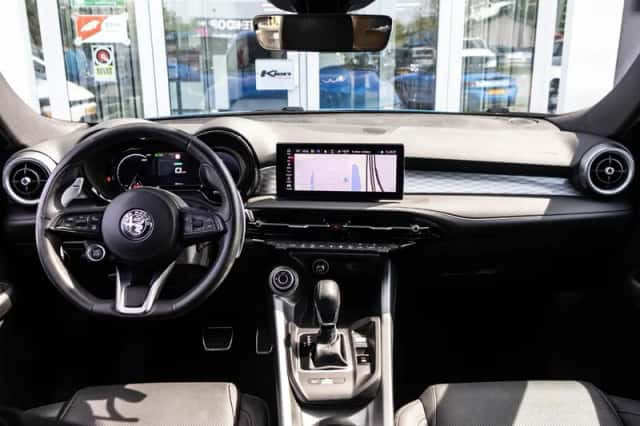 Alfa Romeo Tonale (2022) thumbnail 2